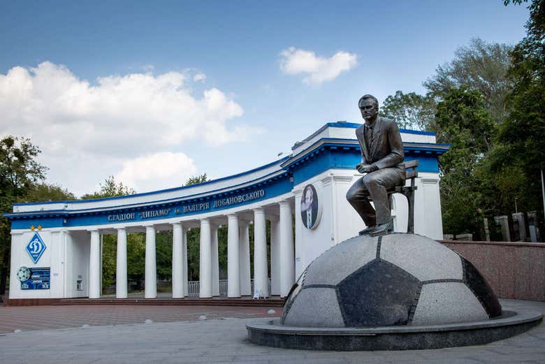 Estatua de Valeriy Lobanovskyi
