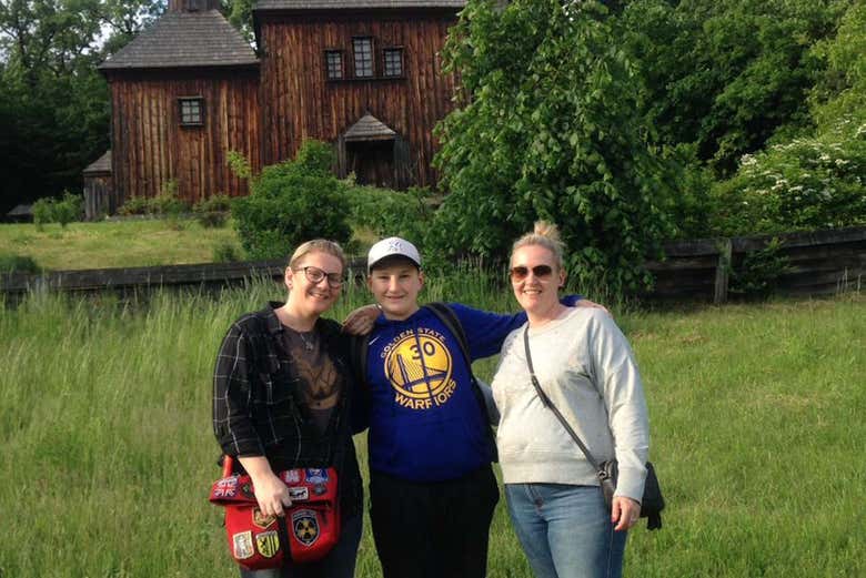 Família visitando o Museu Nacional de Arquitetura