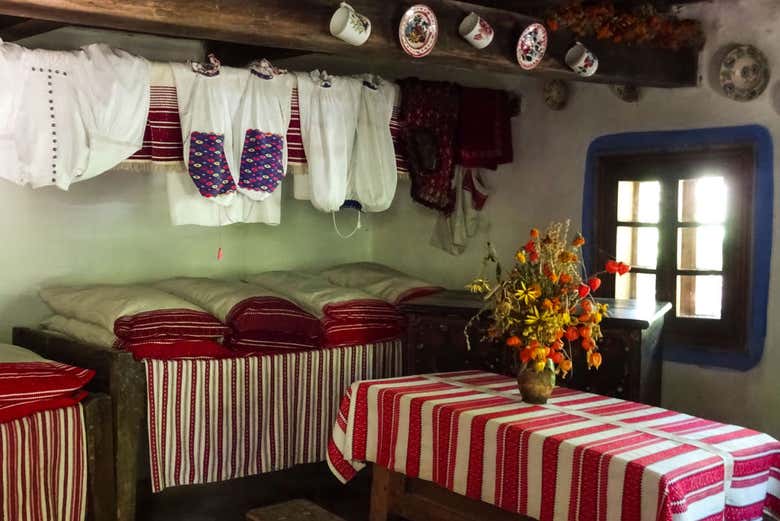 Interior de una cabaña tradicional