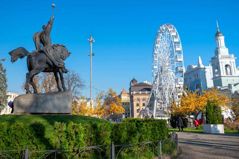 La plaza Kontraktóva