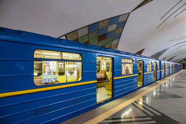 Vagões azuis do metrô