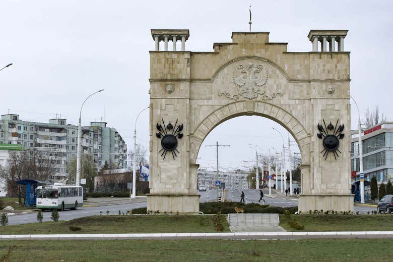 Arc soviétique à Bender