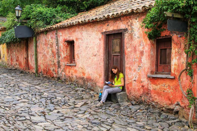 Posando para una foto en la calle de los Suspiros