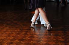 Clase y espectáculo de tango en el Baar Fun Fun