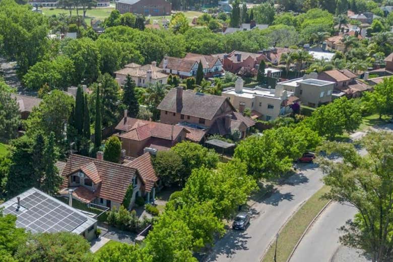 Tradicionales residencias en Carrasco