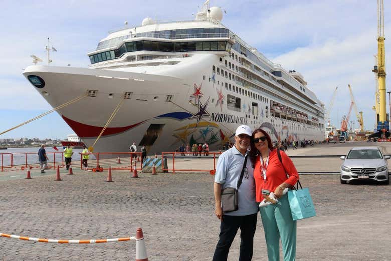 No porto de cruzeiros de Montevidéu