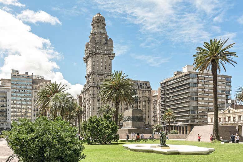 Plaza de la Independencia, no centro de Montevidéu