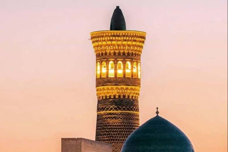 Vistas del minarete al anochecer