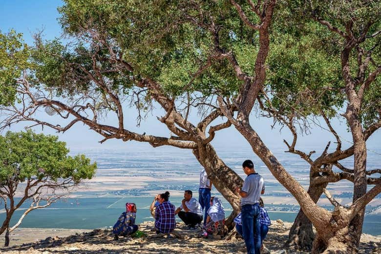 Contemplando il paesaggio della regione
