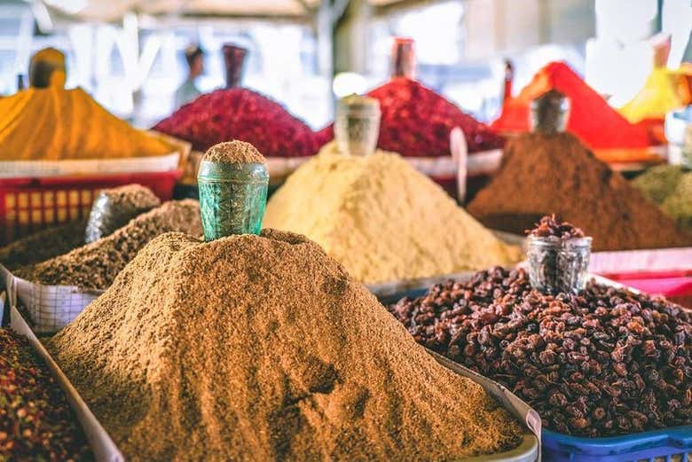 Spezie al mercato di Samarcanda