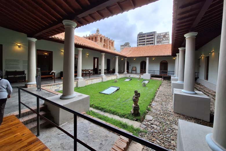 See several iconic landmarks