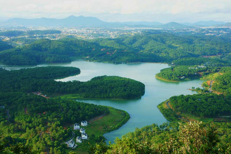 Vistas desde lo alto de la montaña