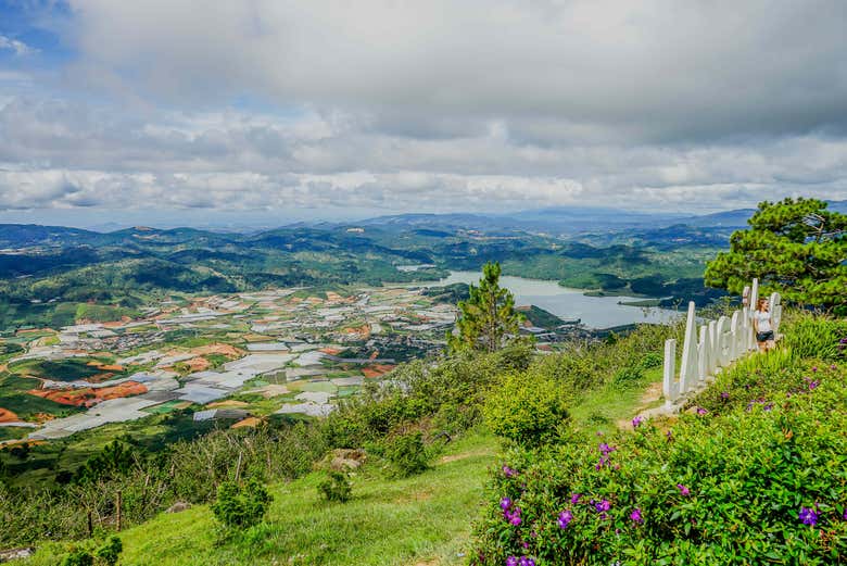 Vistas desde la montaña Langbiang