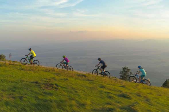 Tour en bicicleta por la Espalda del Dragón