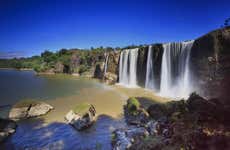 Trekking por la montaña Samson + Kayak en el lago Tuyen Lam