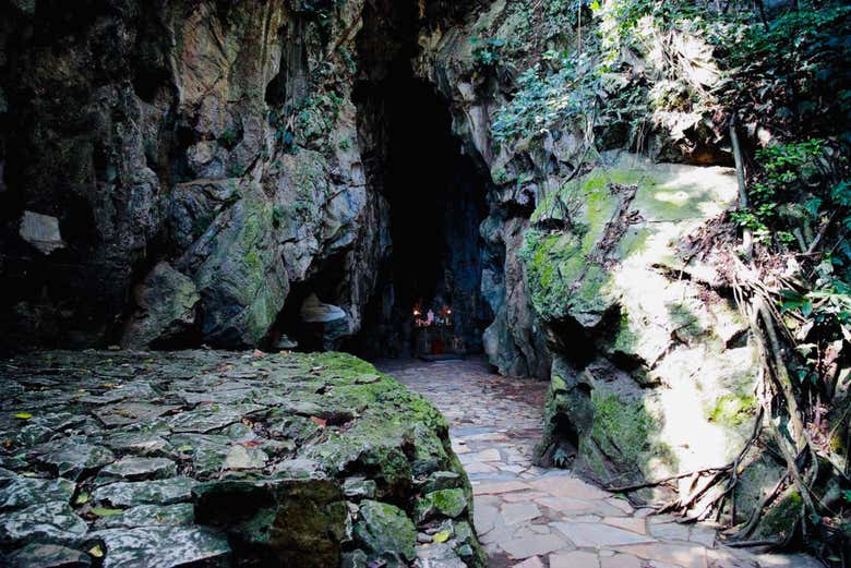 Immerse yourself in Vietnamese culture and nature