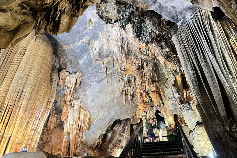 Thiên Đường Cave