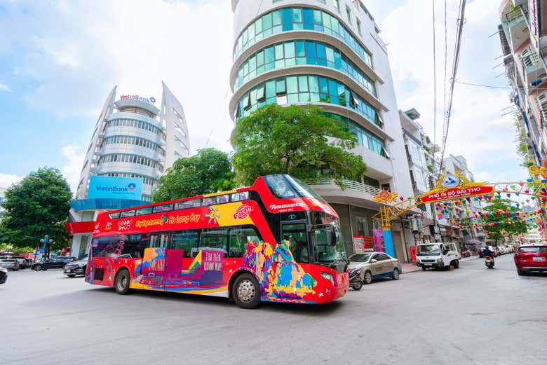 El autobús turístico City sightseeing Ha Long