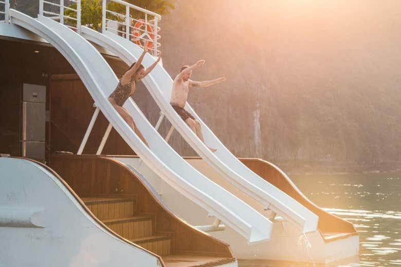 Lanzándonos por los toboganes del crucero