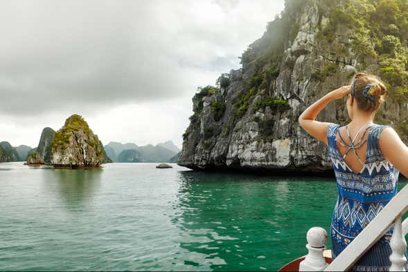 Crucero de 2 días por la bahía de Ha Long