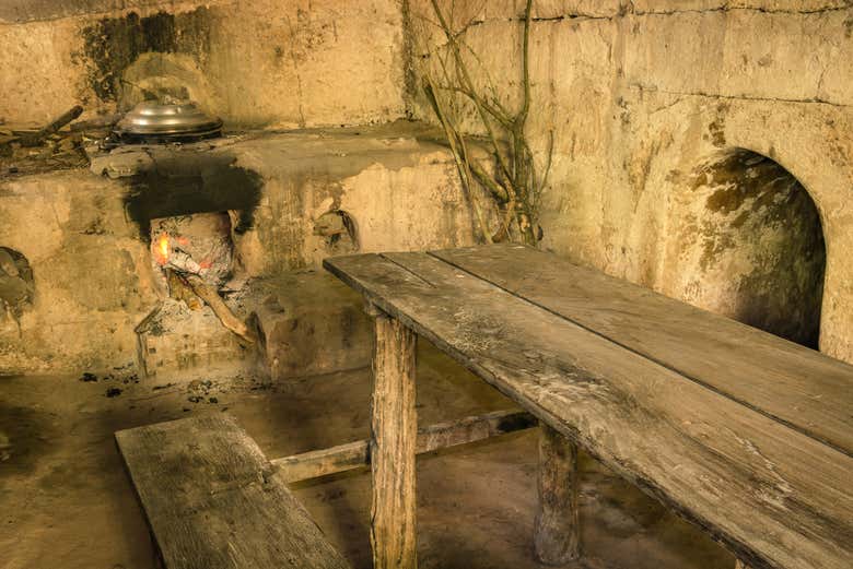Una de las estancias en los túneles de guerra