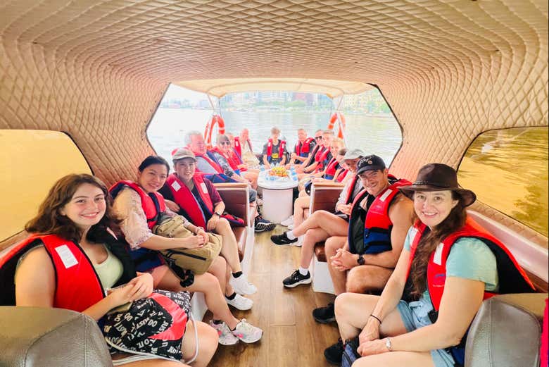 Customers on Speedboat