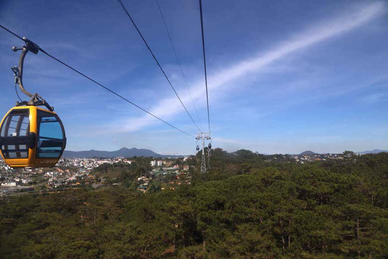 Teleférico hacia el mirador de la ciudad