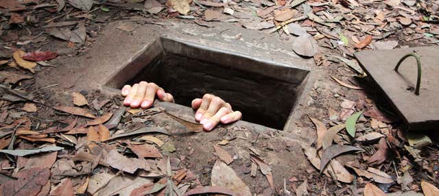 Excursión a los túneles de Cu Chi en lancha rápida