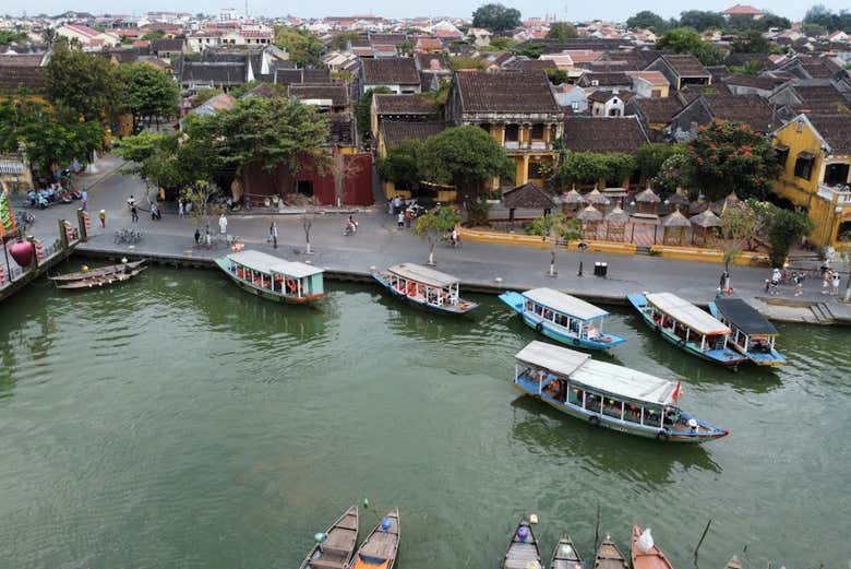 Disfrutando del free tour por Hoi An