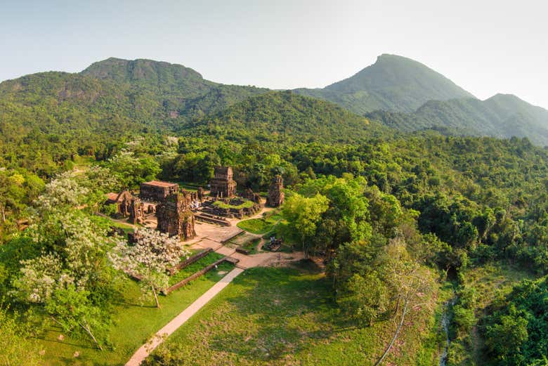 Get to know the main attractions near Hoi An