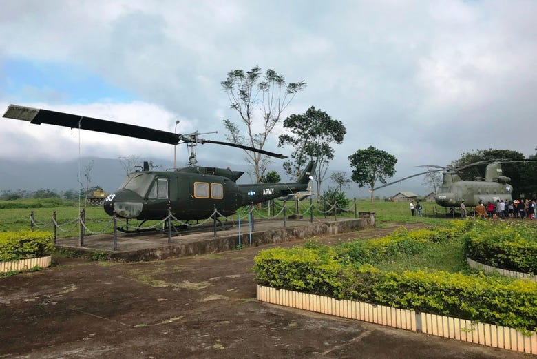 Helicóptero en la base de combate Khe Sanh