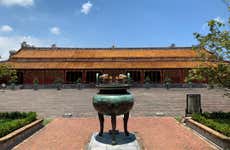 Hue & Thuy Bieu Bike Tour