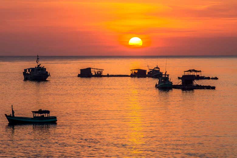 Entardecer na praia Ganh Dau