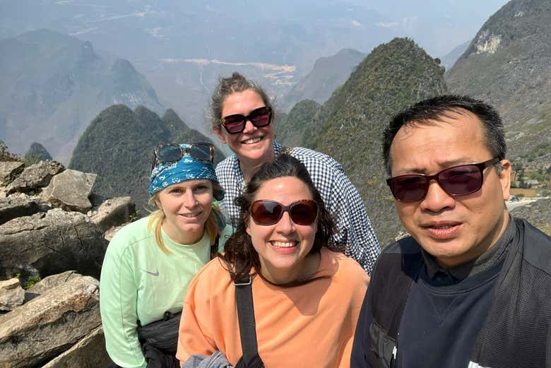 ¡Momento selfie en el circuito por Ha Giang!