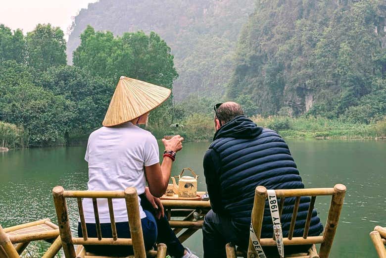 Disfrutando de los paisajes de Ninh Binh