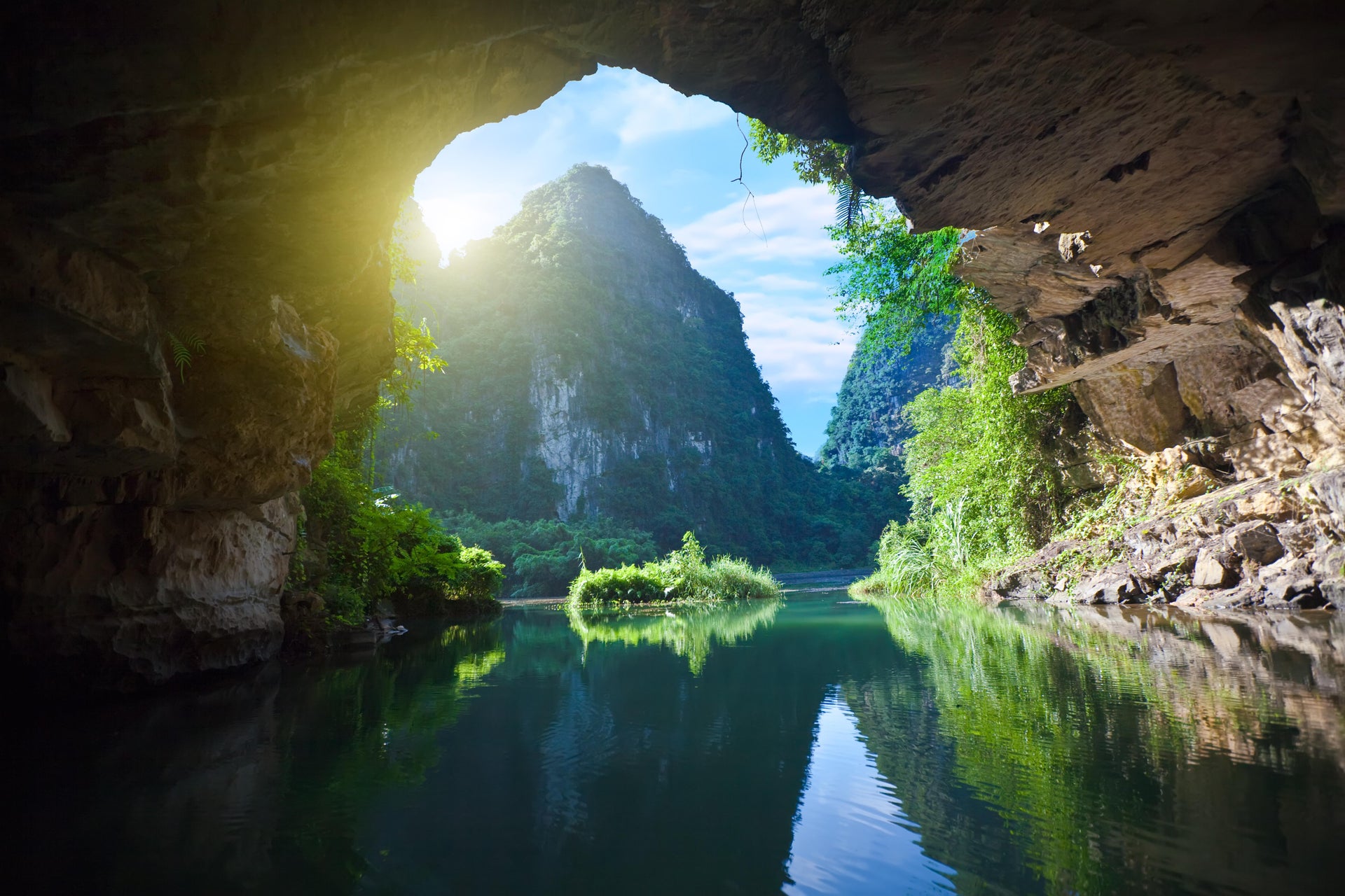 Excursión a Hoa Lu, Mua Cave y Reserva Natural de Van Long