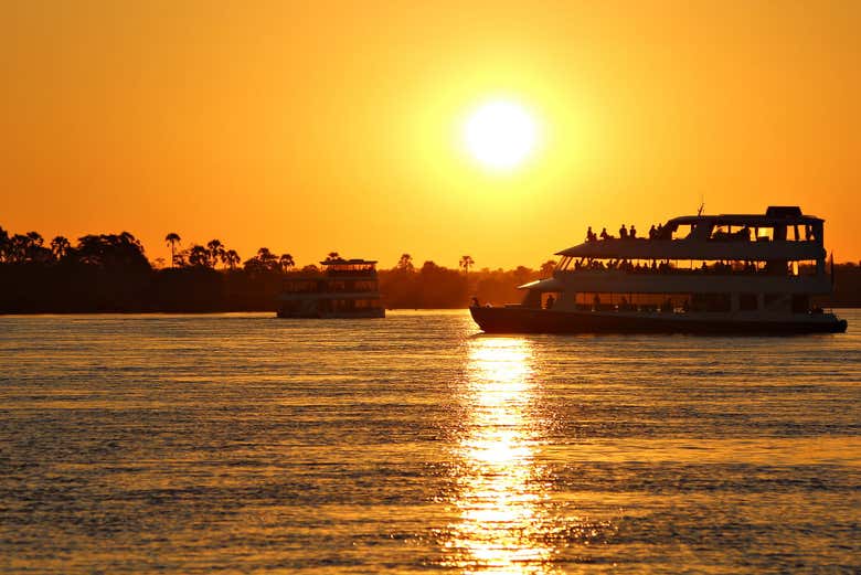 Paseo en barco por el río Zambezi