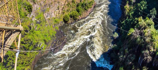 Tyrolienne au-dessus du fleuve Zambèze