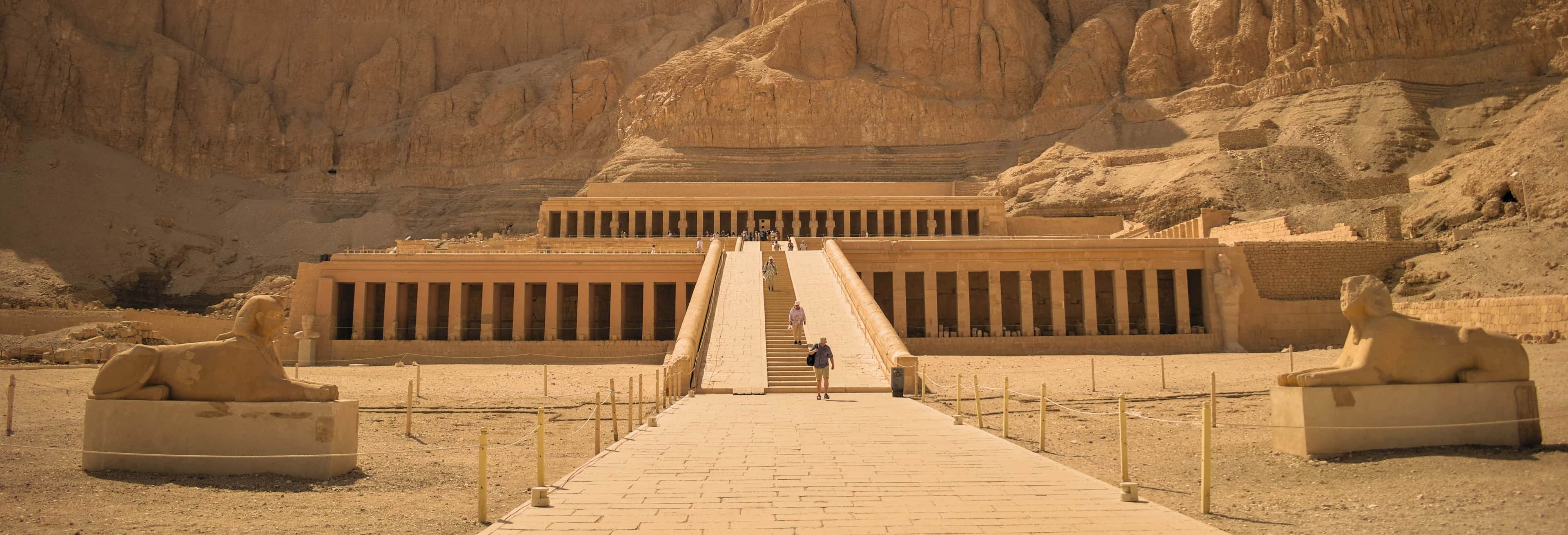 Valles de los Reyes y las Reinas, Colosos y Hatshepsut