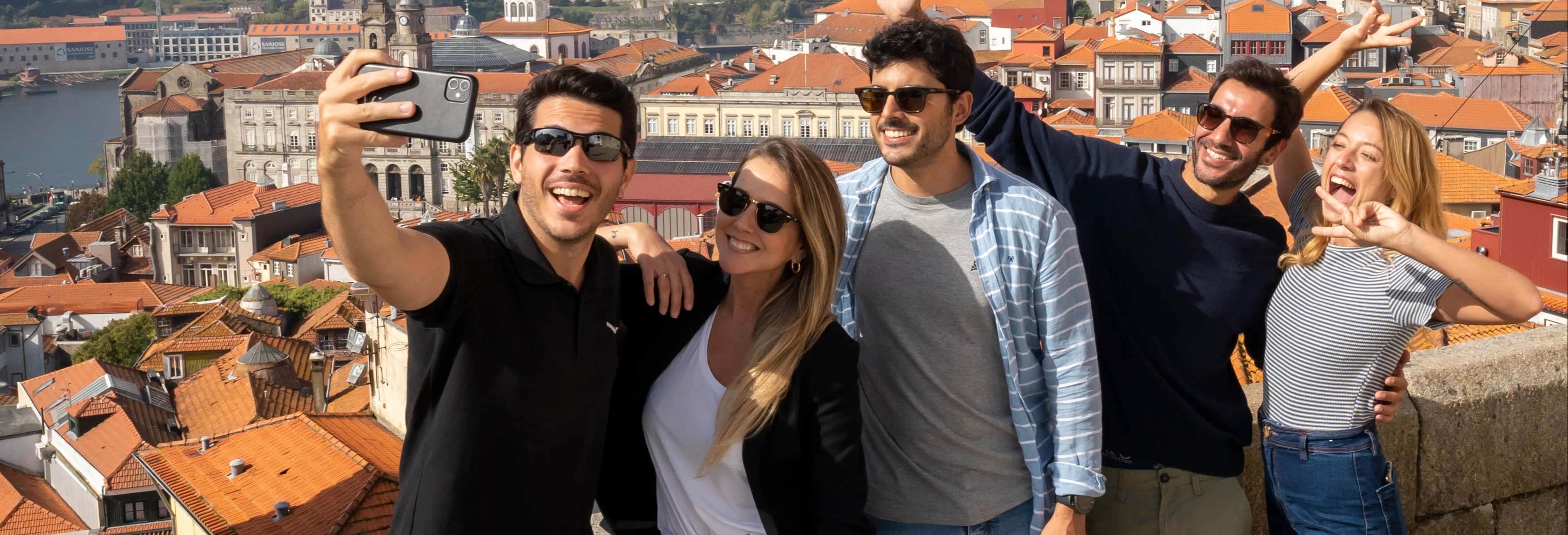 Tour por Oporto con visita a la Librería Lello + Paseo en barco y teleférico de Gaia